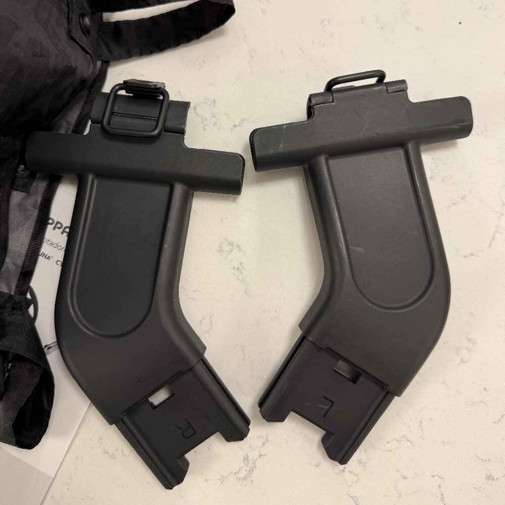 Uppababy Minu Mesa bassinet infant car seat adapter